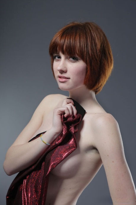 fille rousse au gingembre nue plutôt sexy images