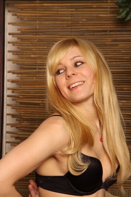 blond hotellrum xxx nudes gallerier