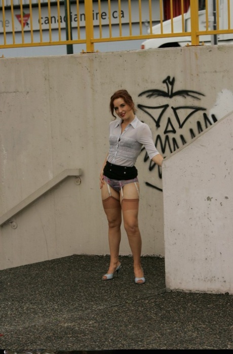 crieuse rousse gratuit belle galerie