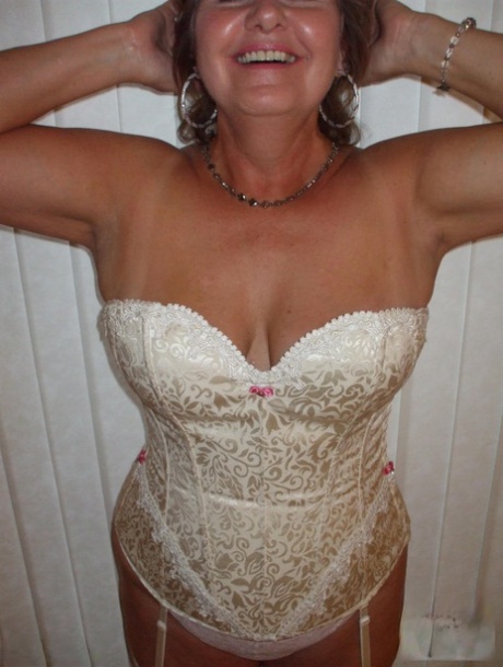 short curly hair milf art porn galleries