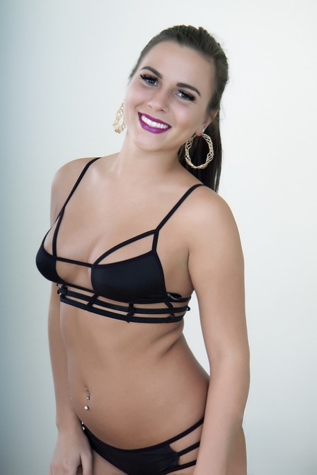 isadora morena pornografia de alta qualidade foto