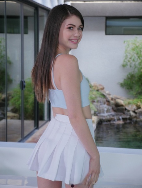 Marina Woods high quality pornstar picture