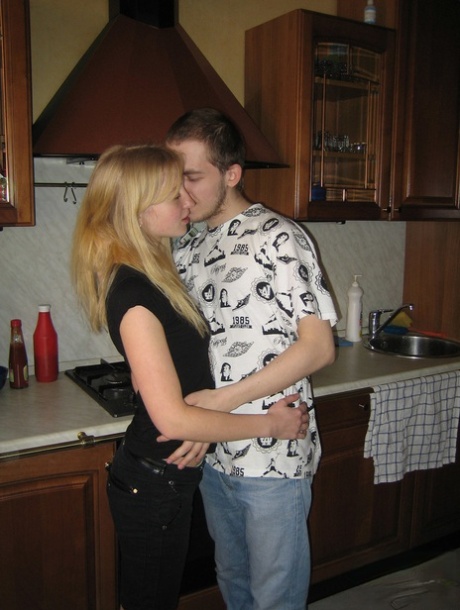 amateur jumeaux blonde sans fond gratuit belle galerie