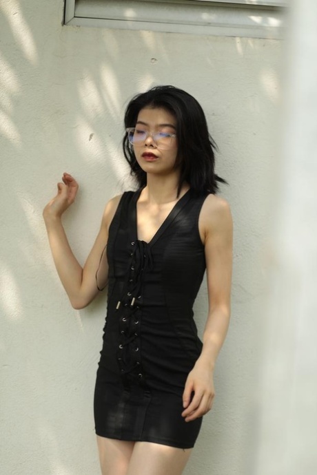 short hair nerdy girl pornos images